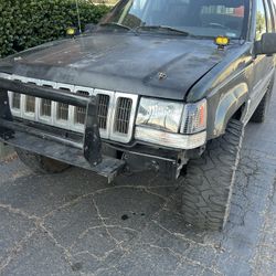 Selling jeep 