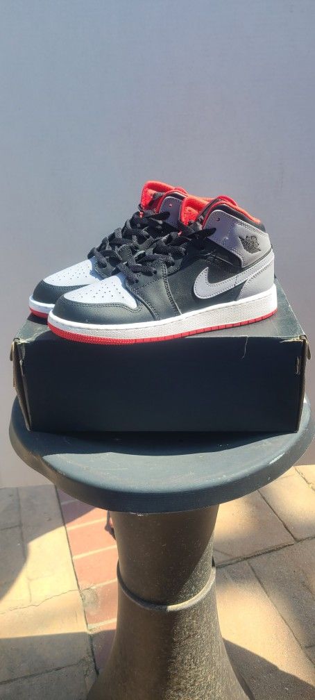 Jordan Mid 1 (GS)