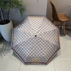 Luxury umbrellas and sunshades, three-fold umbrellas, brand new，UV protection umbrella