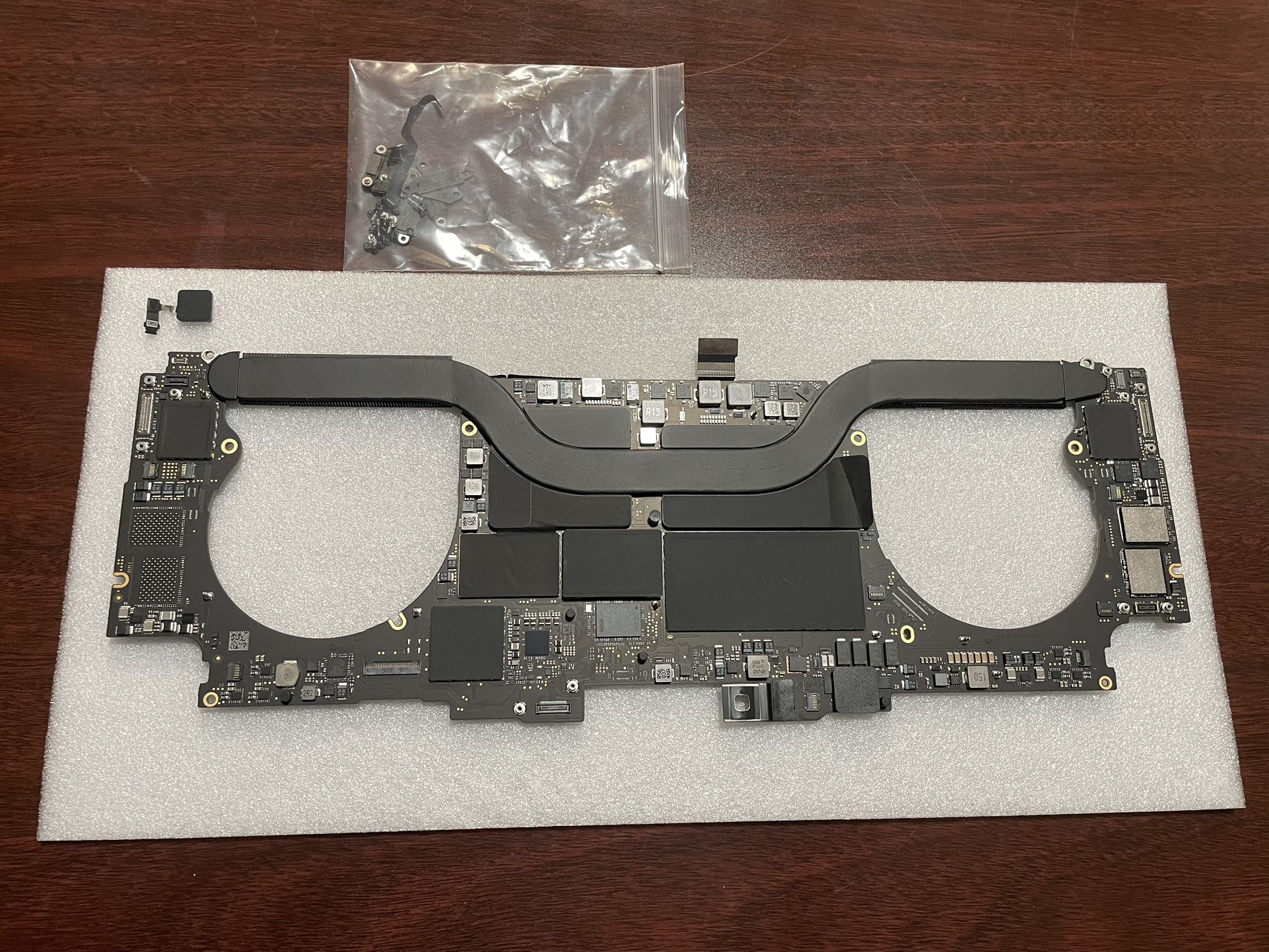 a2141 logic board with touch id