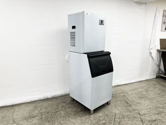 660 LBS Commercial ice maker machine CIM-3040F+Ice Bin