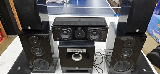 Yamaha 5:1 Home Theater System + Subwoofer
