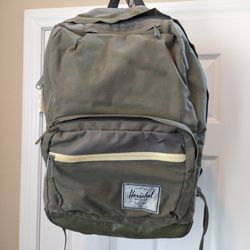 Herschel Supply Co Pop Quiz Green Daypack Backpack w/ 15” Laptop holder