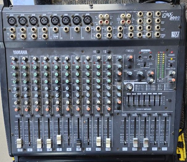 This Yamaha EMX 2000