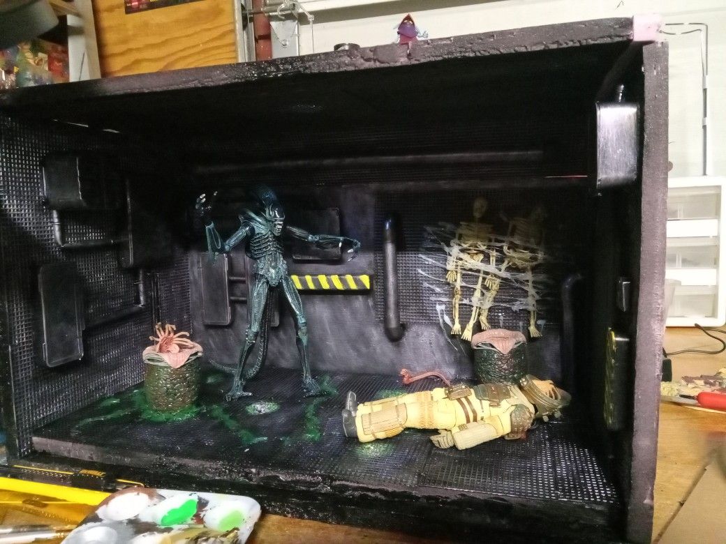Diorama For Alien Neca Figure.