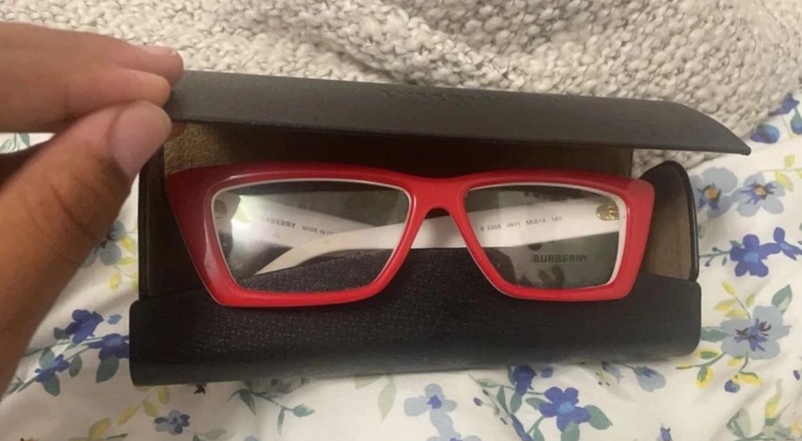 Burberry B2305 Spare Parts. Color: Red And White