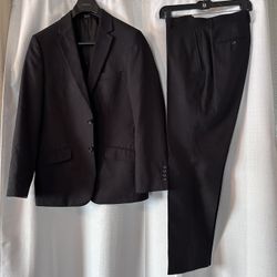 Men’s Suit Apt 9