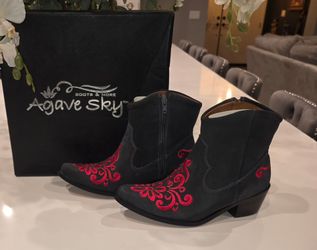 Agave Sky Women’s Western Boots – Size 7 – $140
