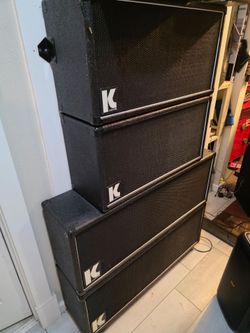 Kustom Speaker cabinet.