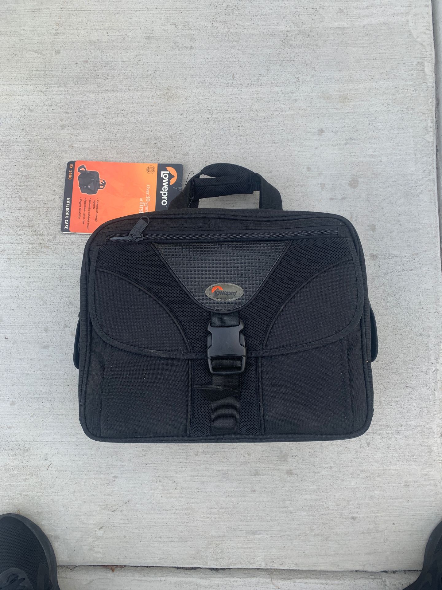 Lowepro storage notebook case