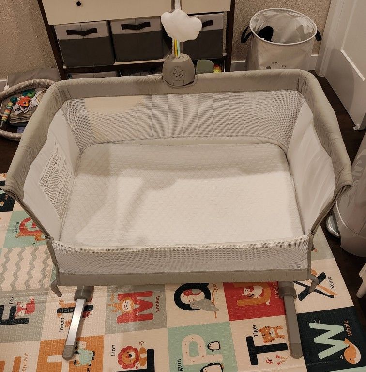 Ronbei Baby Newborn Bassinet Bedside Side Sleeper