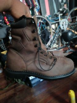 Red Wing 4435 Work boots size 14.  brand new. Never worn