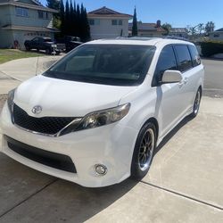 2011 Toyota Sienna