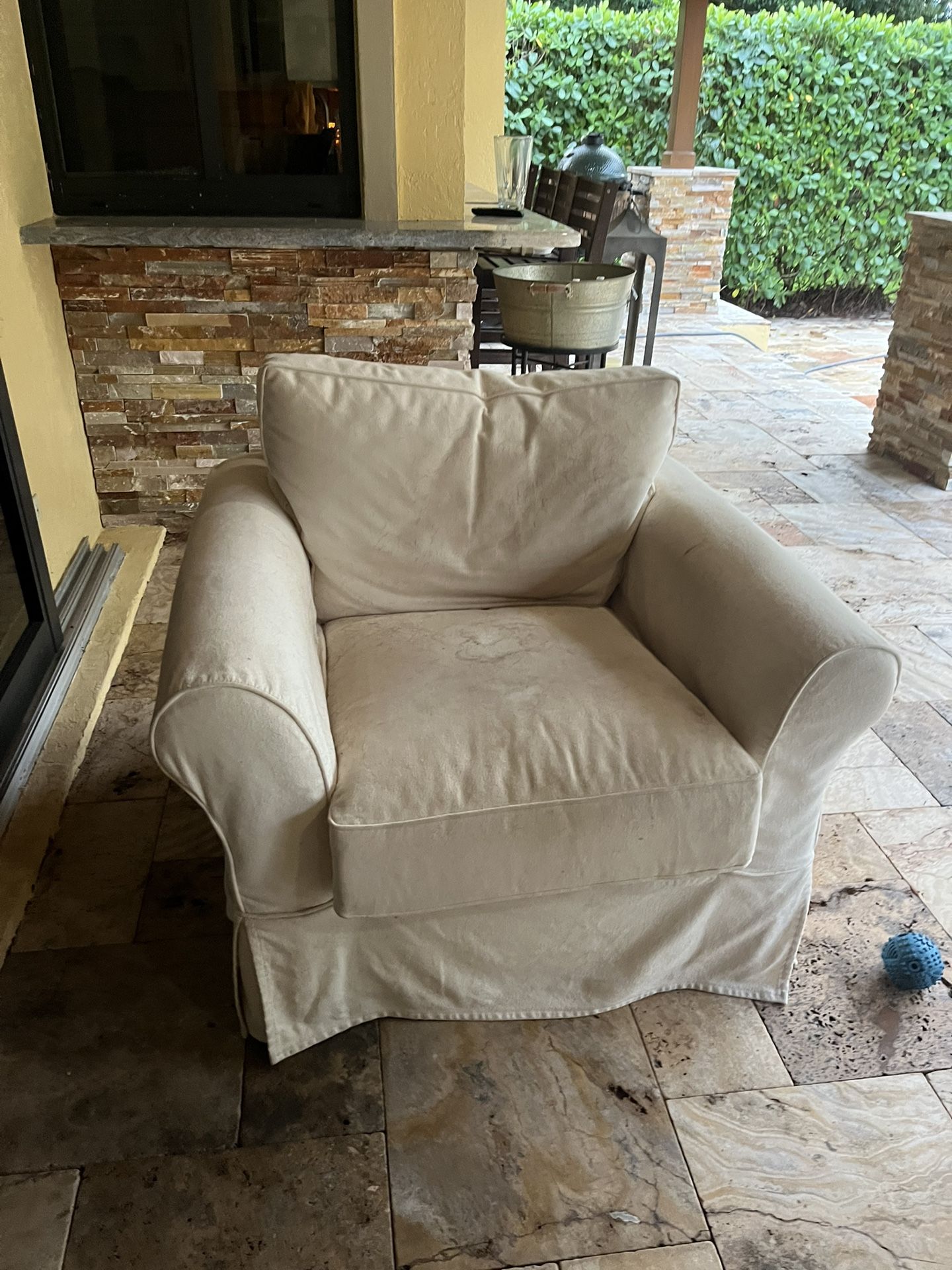 Big white Living Room Chair