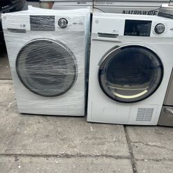 Like New 24 Wide Washer And Dryer 