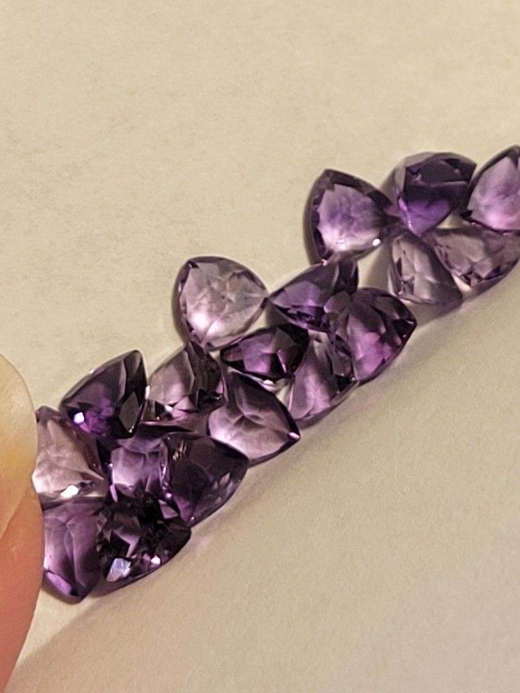 5pcs. Natural Amethyst Loose Gemstone. 75ctw Each
