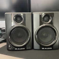 M-Audio AV40 Speakers