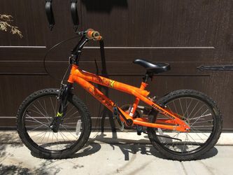Avigo striker x bike hotsell