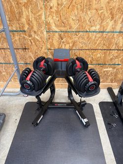 Bowflex Dial-Up Dumbbells- Replaces 15 sets of weights!