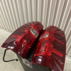Tail Lights For Chevy Avalanche 2009