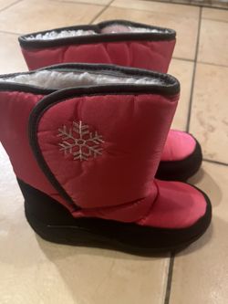 Snow Boots Size 2