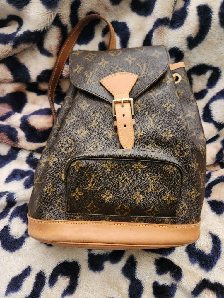 Louis Vuitton, Bags, Authentic Louis Vuitton Montsouris Mm Backpack