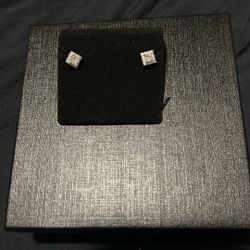Diamond earrings