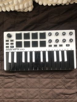 AKAI MPK MINI