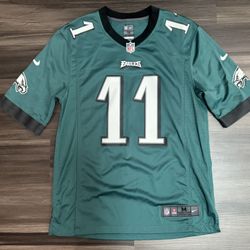 Nike Philadelphia Eagles Carson Wentz #11 NFL On Field Home Jersey Men’s Medium  100% authentic. Good condition.   The Nike Philadelphia Eagles Carson