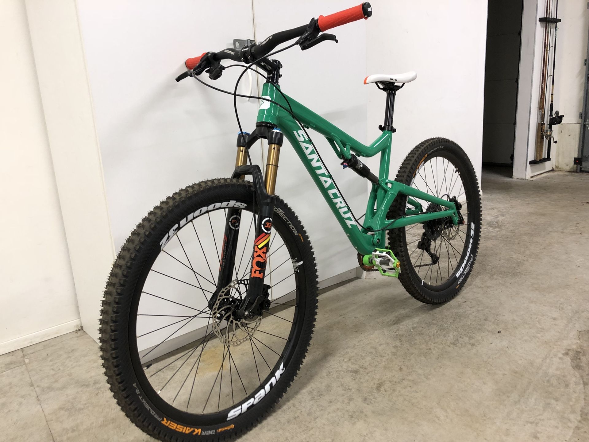 Santa Cruz Bantam Full-Suspension Mountain Bike-Large