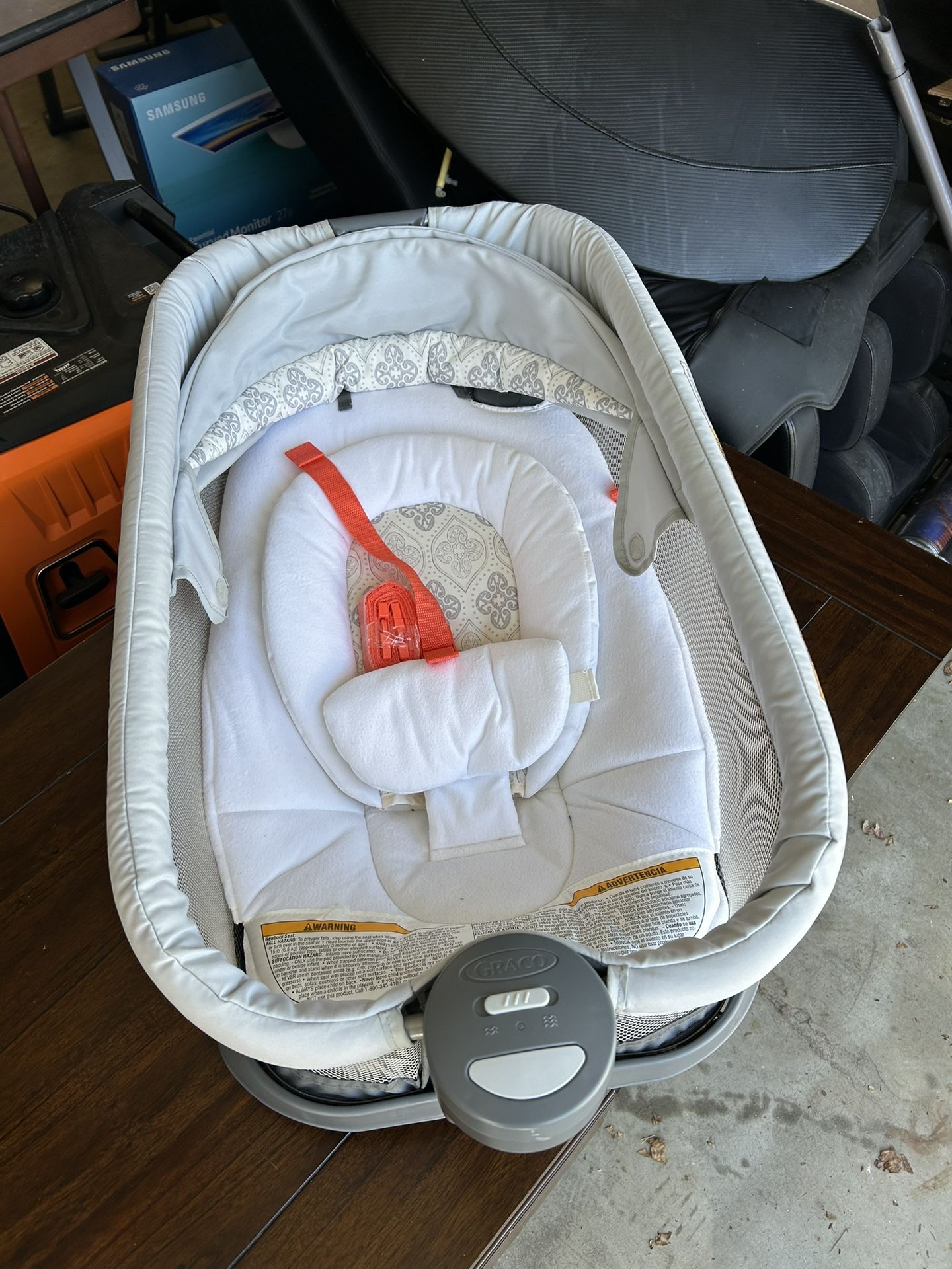Graco Baby Bassinet