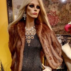 Real Mink Fur Shawl.  Great for Halloween Dress Up!