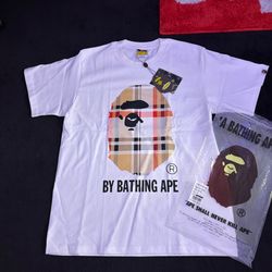 BAPE x Burberry white t-shirt size s