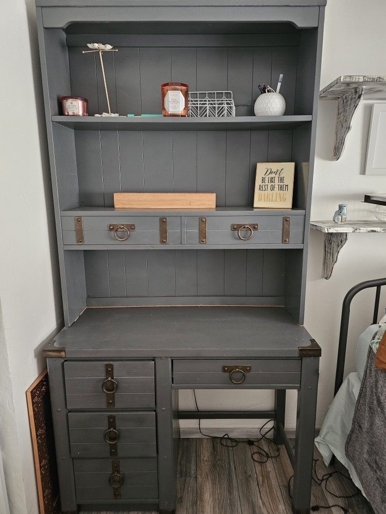 Grey Desk With Hutch