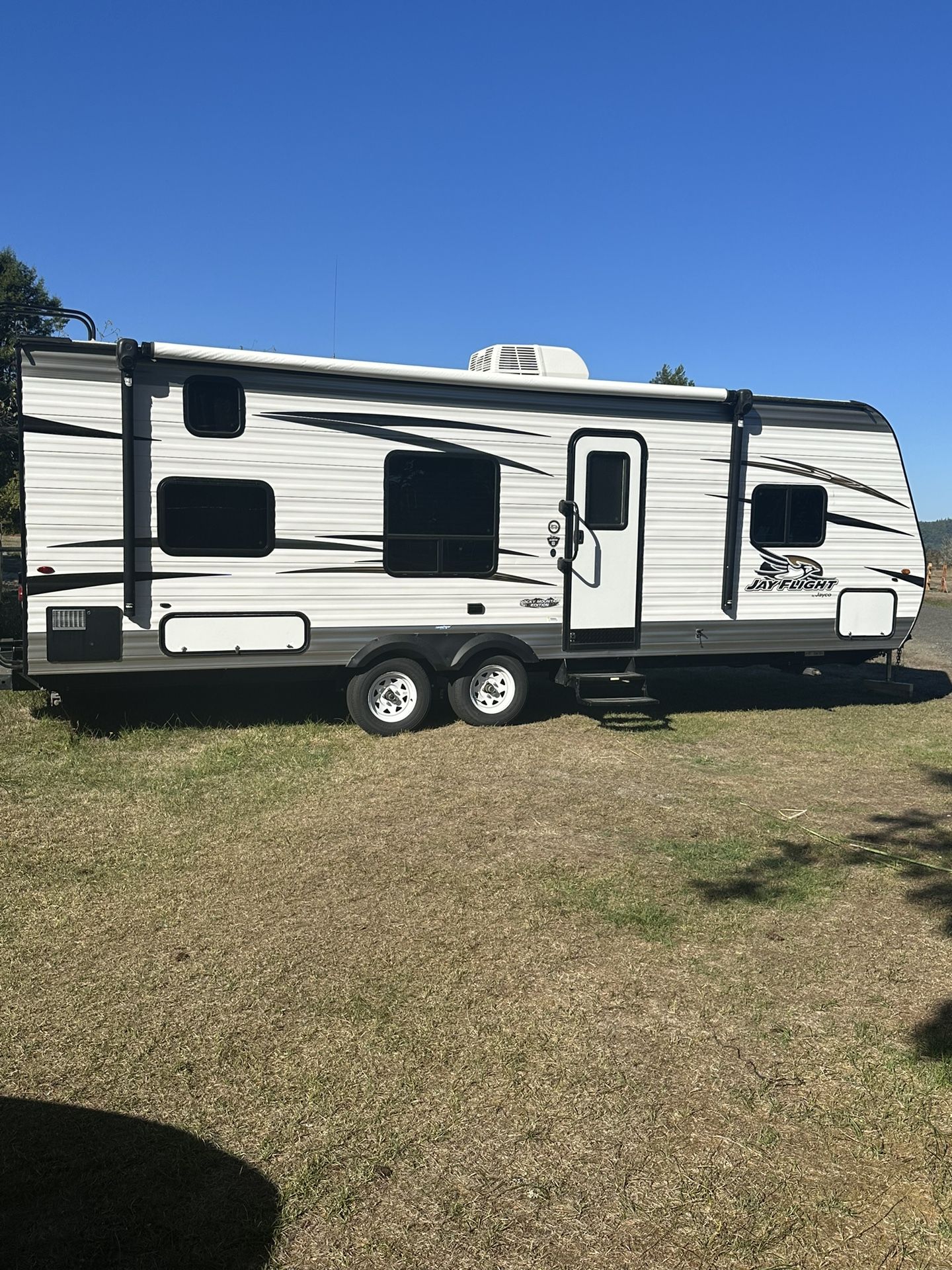 2018 Jayco Jay flight Rocky Mountain Edition for Sale in Grayland, WA