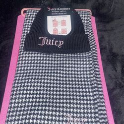 Juicy Couture Beanie And Scarf Set With Gift Bag