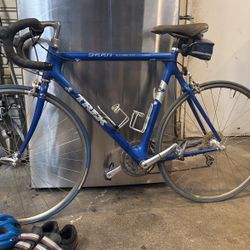 TREK BIKE