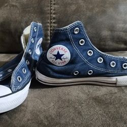 Boy Converse Size 1