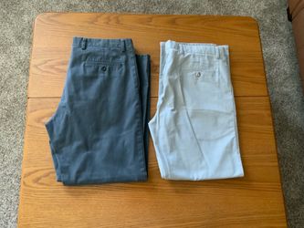 Men’s Dockers 38X32 - 2 Pairs