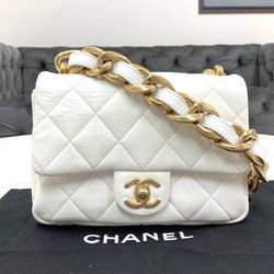 Chanel Shoulder White Lambskin Matelasse Bag
