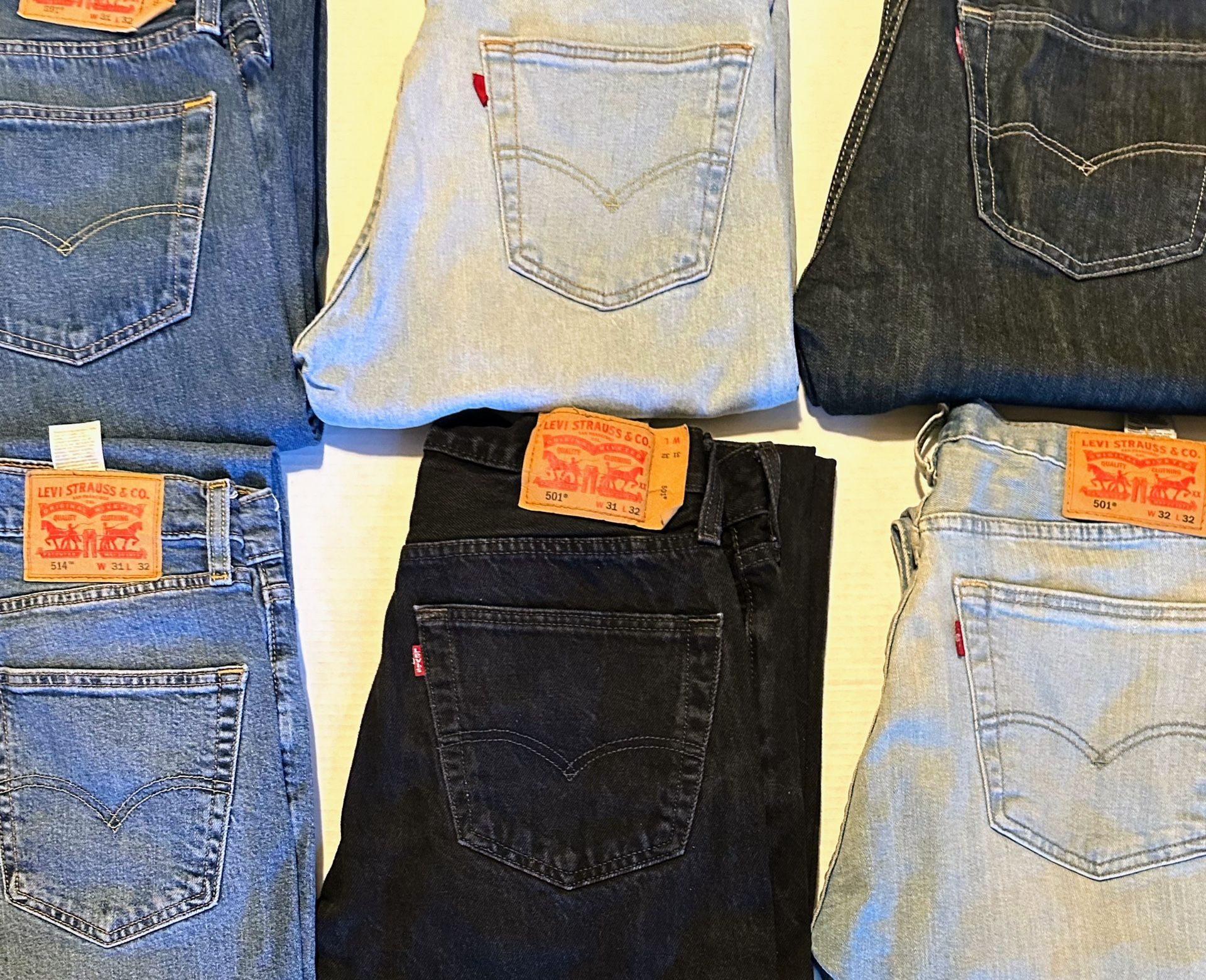 Pantalones Levis De Hombre En Buenas Condiciones Size 31x32 Y 32x32