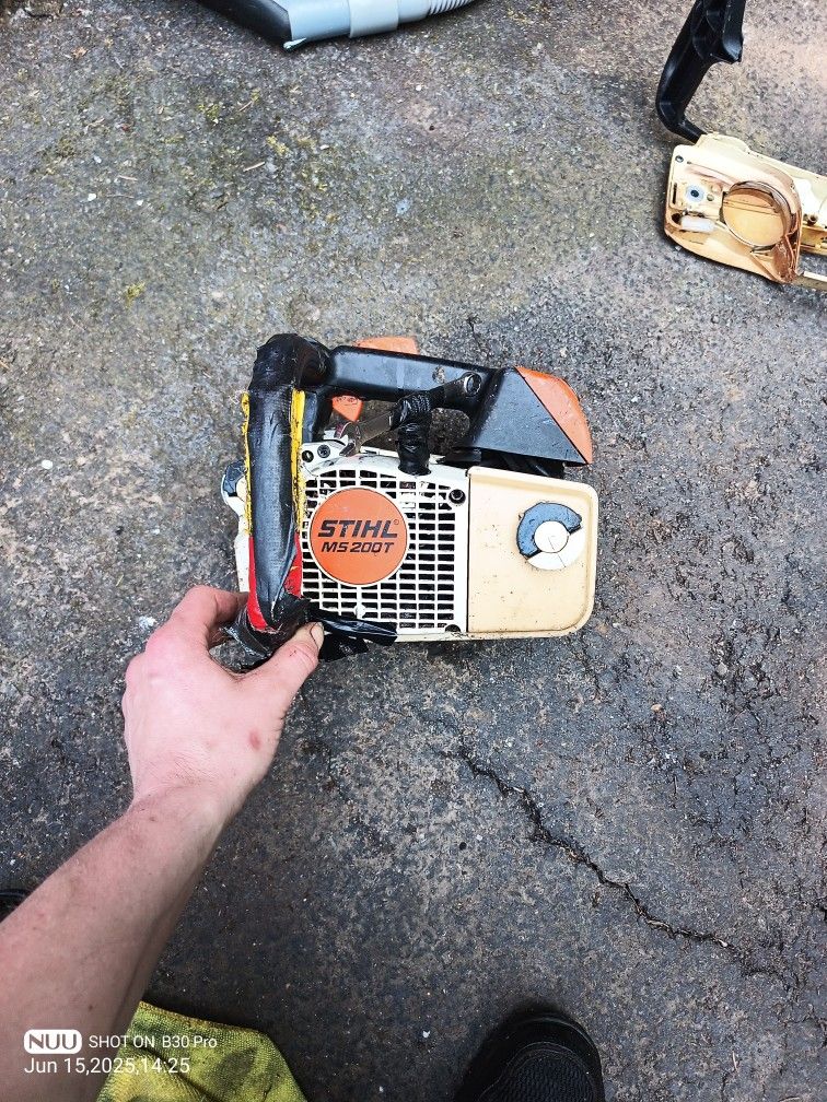 Stihl Ms 200t.