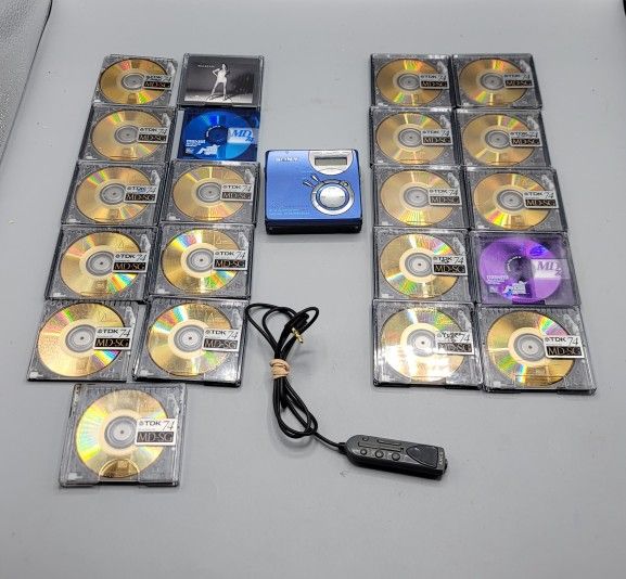 Sony MD Minidisc Player Portable Recorder MZ-NF610 W/ Remote Royal Blue & Disc