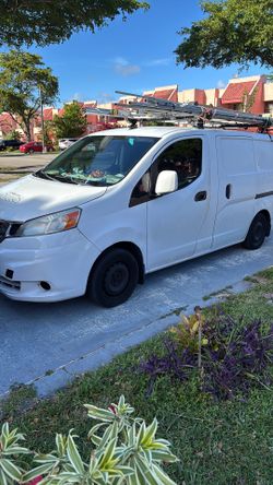 Nissan NV 200