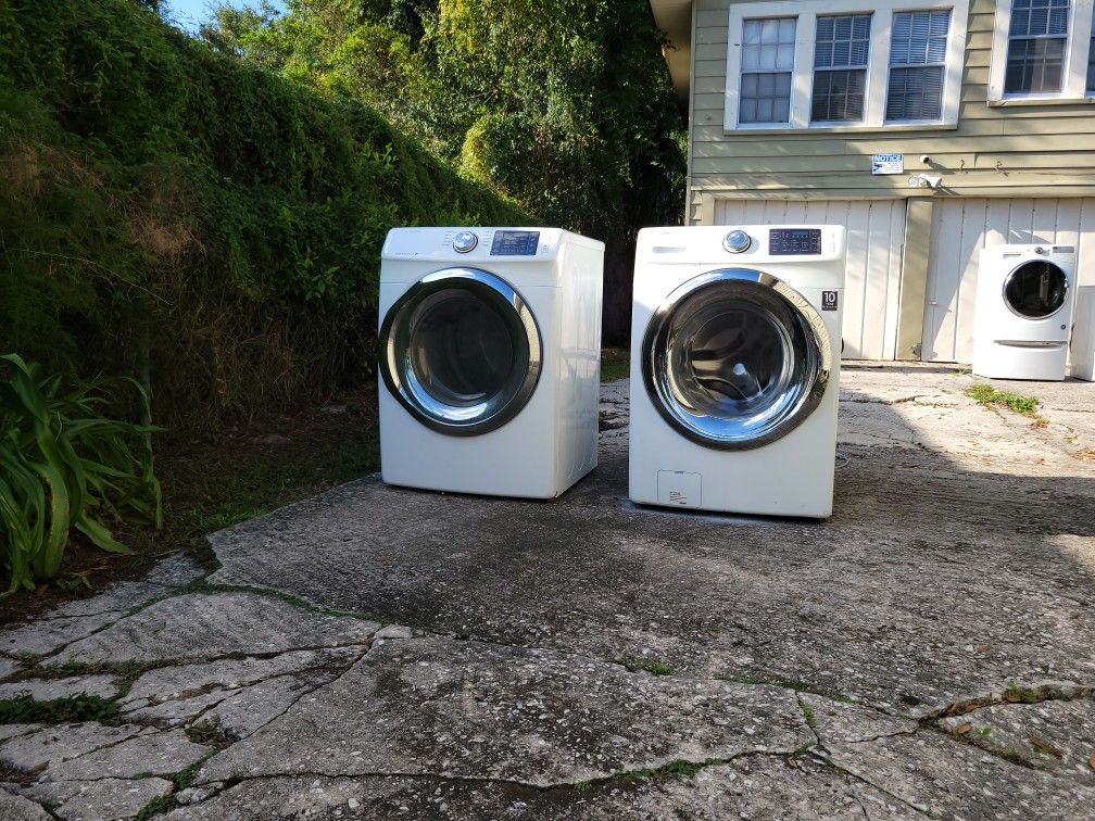 FOR SALE: Samsung HE Washer & Dryer Set β White Front-Loaders