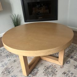 Round Wood Coffee Table 