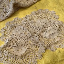 5 Handmade Crochet lace Table Runners Round Tablecloth Doilies Doily