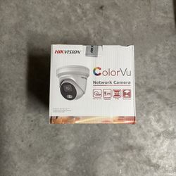 HIK VISION Network Camera/ Camara De Vigilancia 