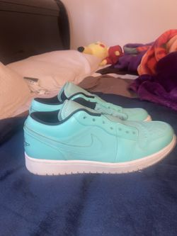Jordan 1 Low Hyper Turquoise