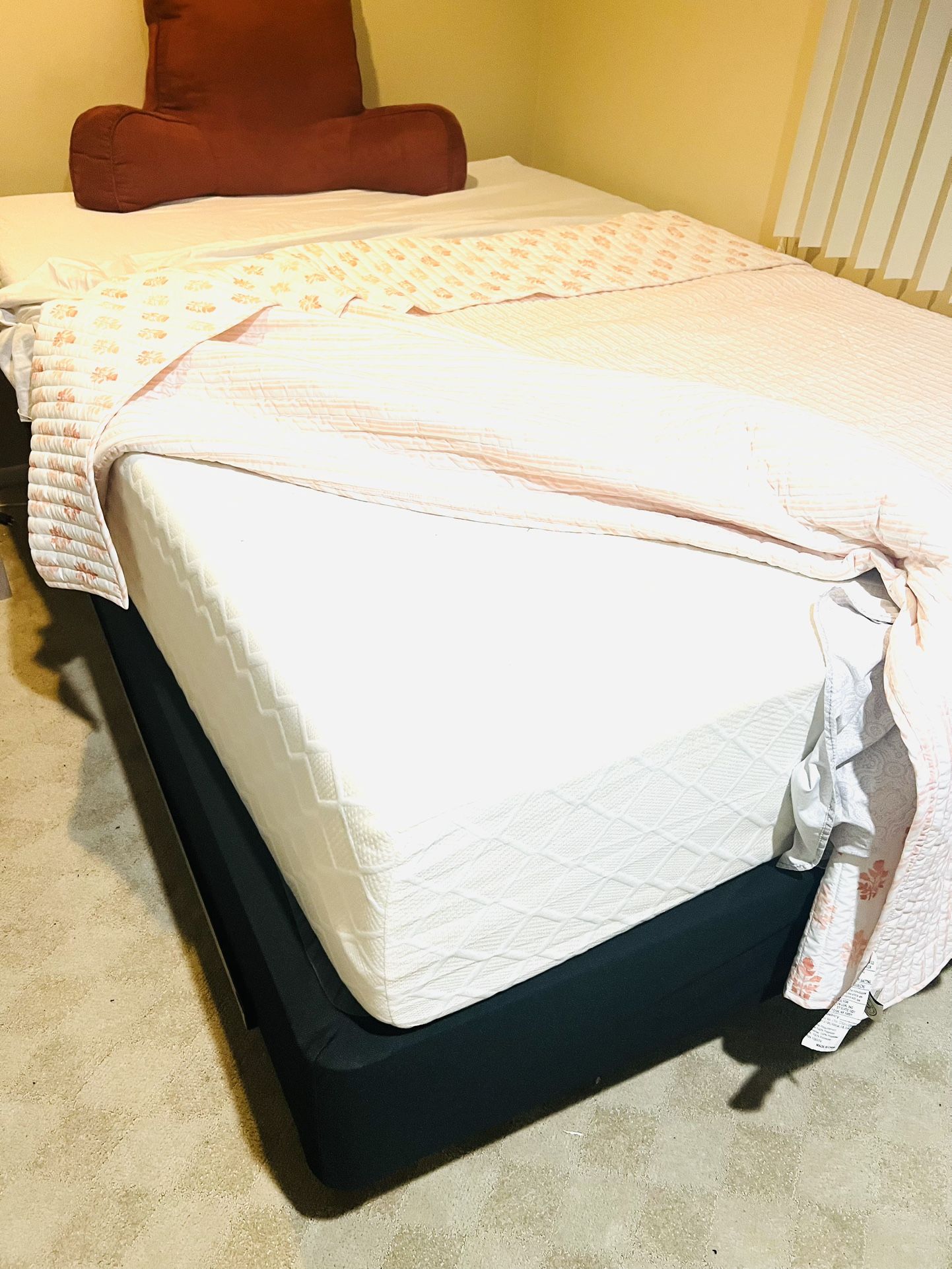 Queen Size Mattres And Box Spring And Frame